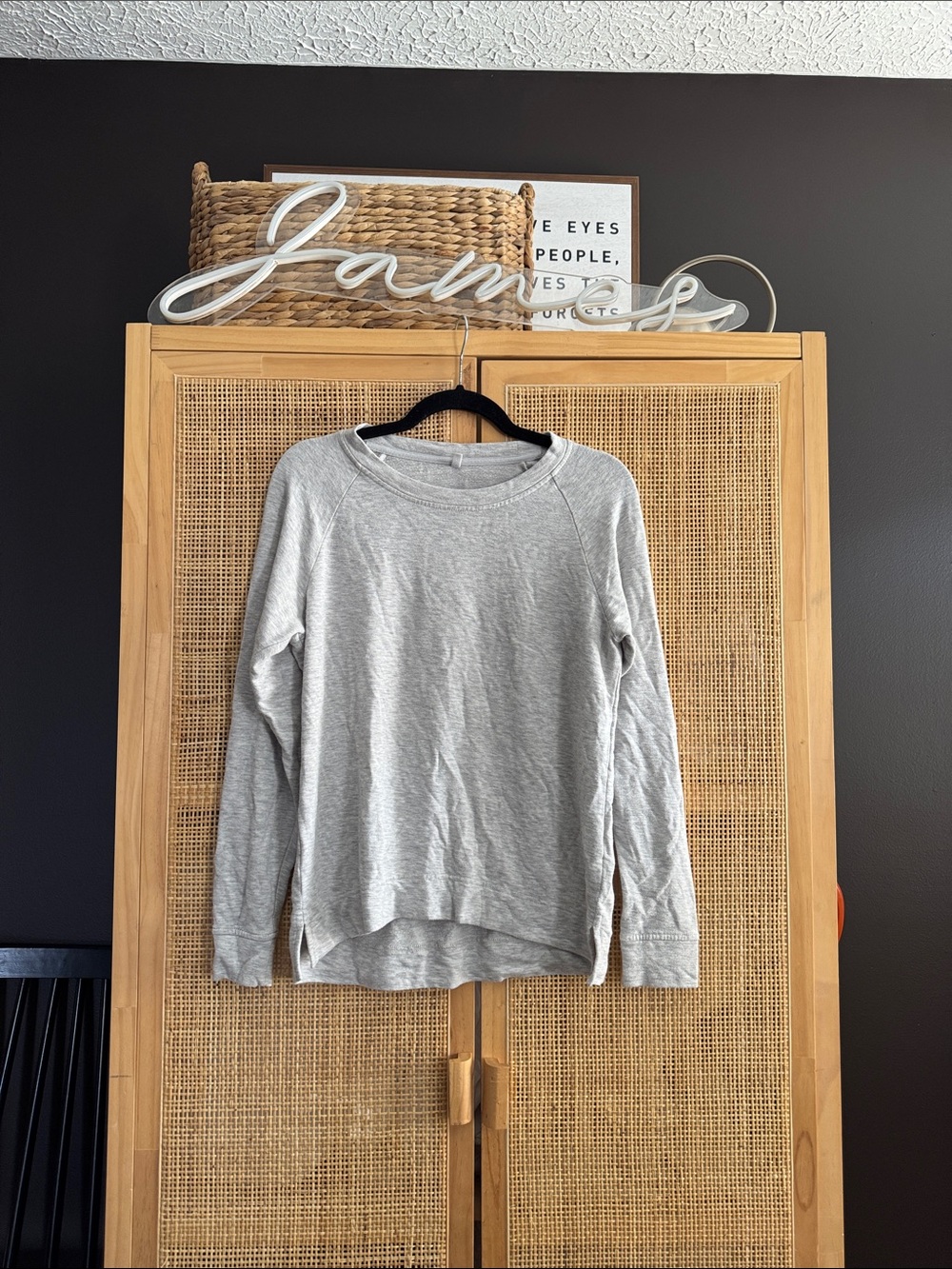 Lou & Grey Light Gray Crewneck Sweatshirt